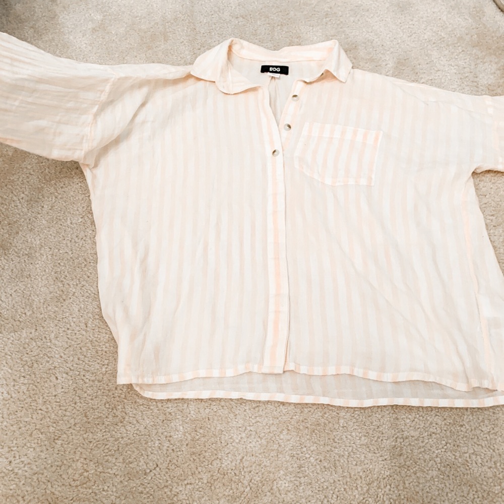 button down - Picture 2 of 3